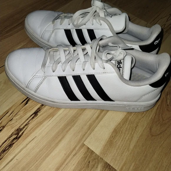 Ladies Adidas Cloudfoam Grand Court Shoes 7.5 - Picture 3 of 10